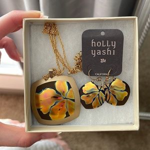 Gorgeous never worn Holly Yashi set